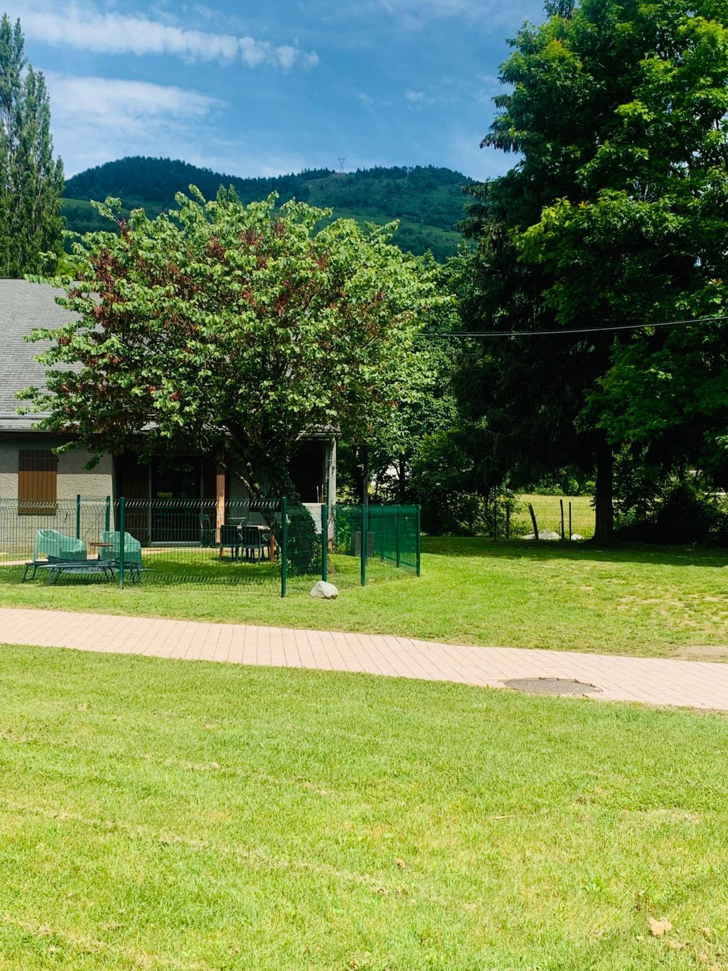 La Suite Unique - Le Jardin Sur Les Pyrenees- Vue Panoramique Montagne -Jardin Cloture Prive De 100M2-Parking-Linge De Lit Et Serviettes Compris- Bielle 外观 照片