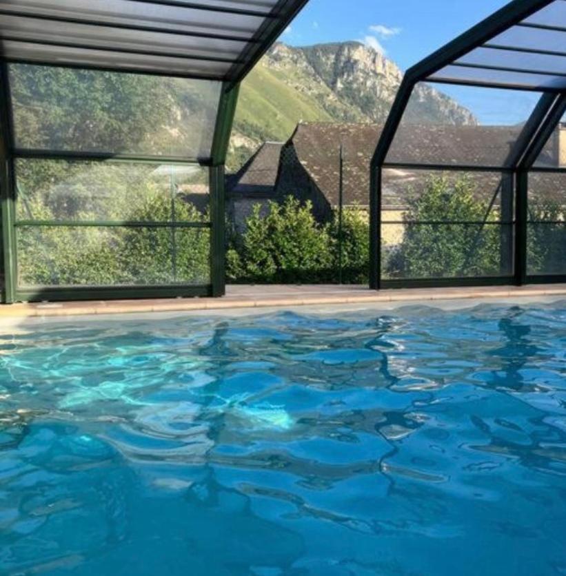 La Suite Unique - Le Jardin Sur Les Pyrenees- Vue Panoramique Montagne -Jardin Cloture Prive De 100M2-Parking-Linge De Lit Et Serviettes Compris- Bielle 外观 照片